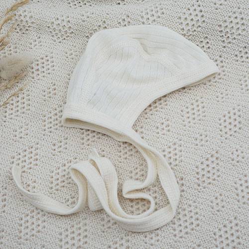 Bonnet en laine, soie et coton bio Cosilana - Naturel
