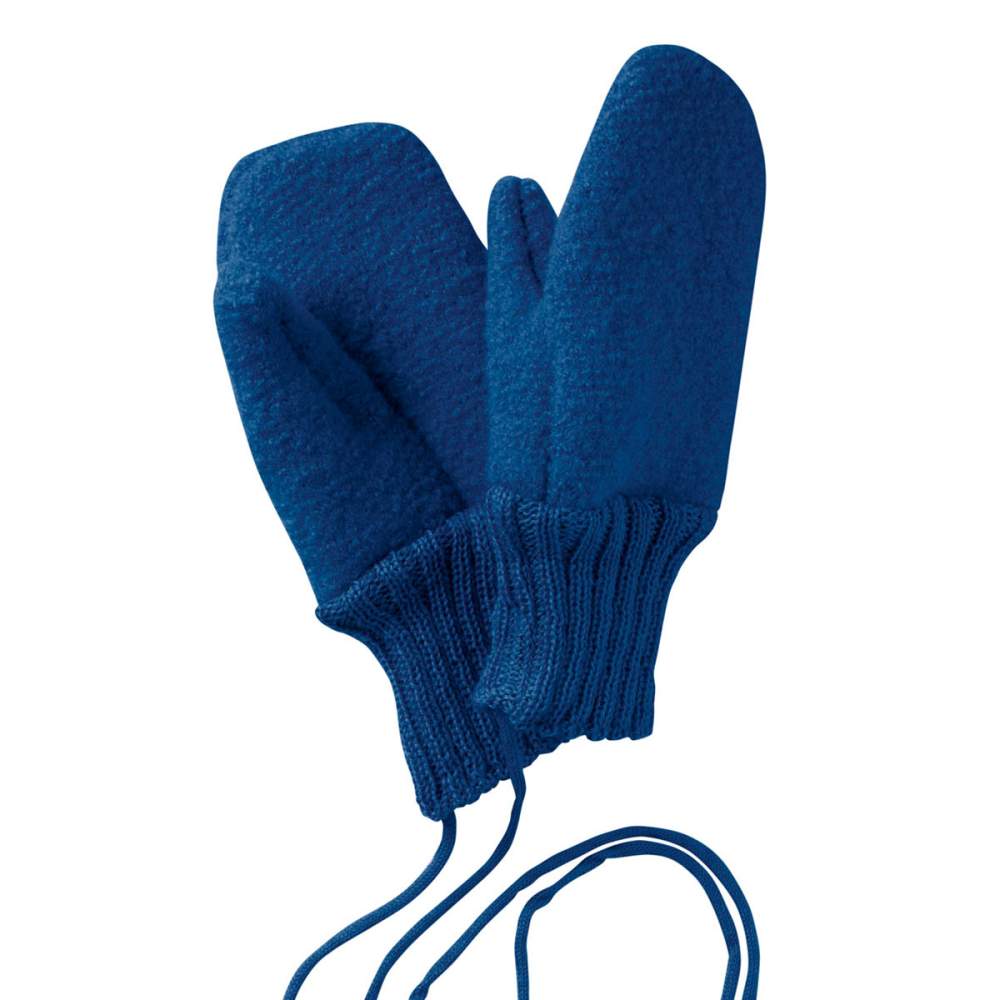 Bonnet ou cagoule, gants ou moufles : comment habiller bébé en hiver ? 