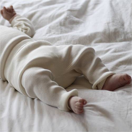 Leggings pour bébé en soie et coton Bieber Minimalisma - Cream